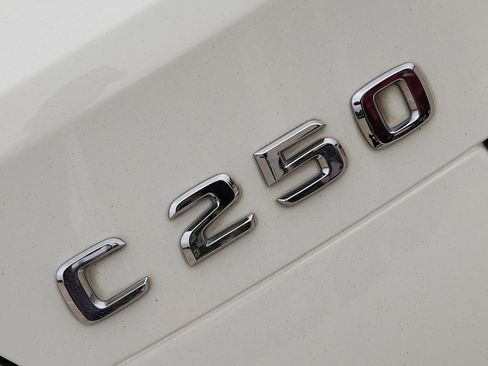 Used 2012 Mercedes-Benz C 250 Sedan image 12