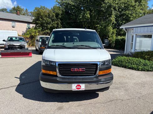 Used 2024 GMC Savana 2500 w/ Driver Convenience Package RWD image 6