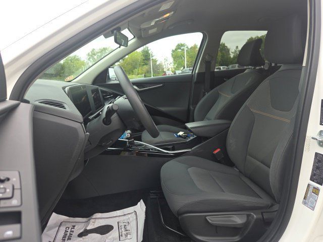 Used 2024 Kia Niro LX FWD image 20