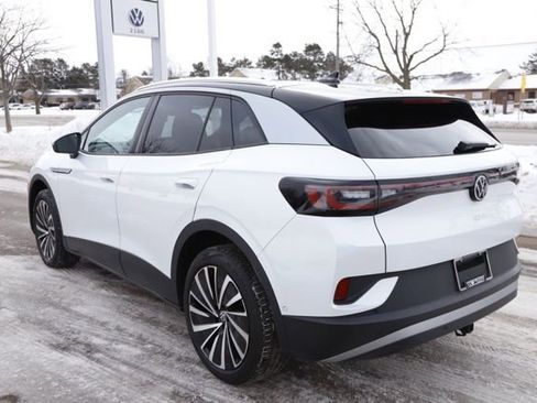 Used 2023 Volkswagen ID.4 Pro S Plus image 6
