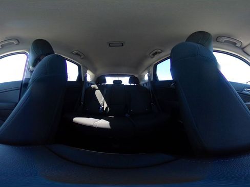 Used 2025 Kia Sportage LX image 42