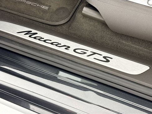Certified 2017 Porsche Macan GTS image 12
