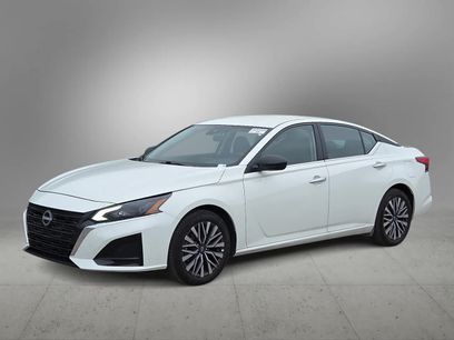 Used 2025 Nissan Altima 2.5 SV