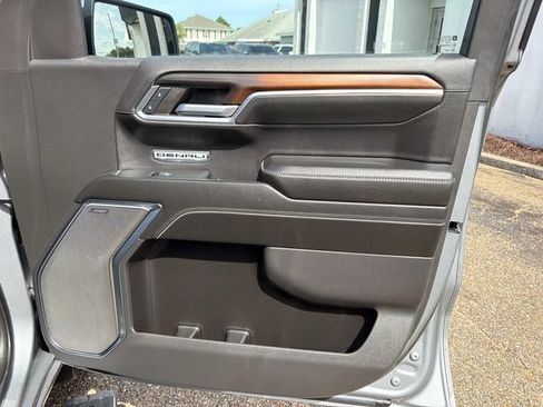 Used 2024 GMC Sierra 1500 Denali w/ Denali Reserve Package RWD image 18