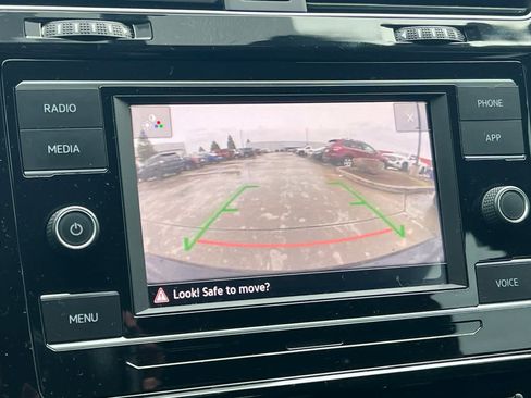 Used 2021 Volkswagen GTI S image 20