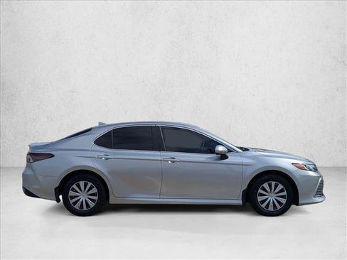 Used 2023 Toyota Camry LE FWD image 4