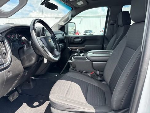 Used 2023 Chevrolet Silverado 2500 LT AWD/4WD image 11
