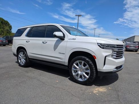 Used 2022 Chevrolet Tahoe High Country image 2