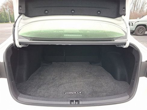 Certified 2021 Toyota Corolla LE w/ Carpet Mat Package (TMS) image 28