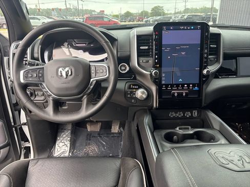 Used 2025 RAM 1500 Laramie w/ Night Edition AWD/4WD image 27