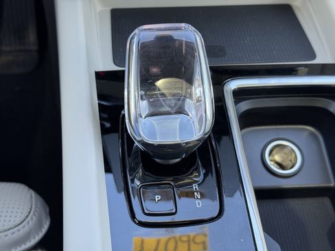 New 2026 Volvo XC60 B5 Ultra w/ Protection Package Premier image 28