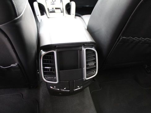 Used 2014 Porsche Cayenne Platinum Edition AWD/4WD image 27