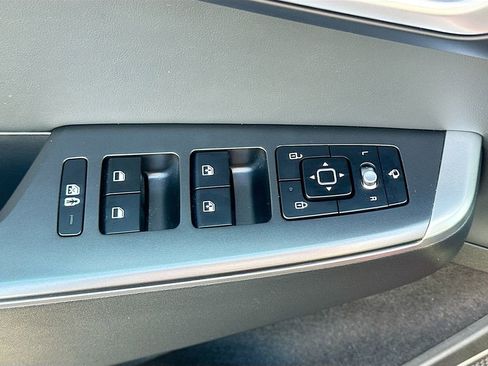 Certified 2023 Kia EV6 Wind w/ Wind Technology Package RWD image 18