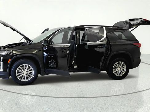 Used 2023 Chevrolet Traverse LT FWD image 10