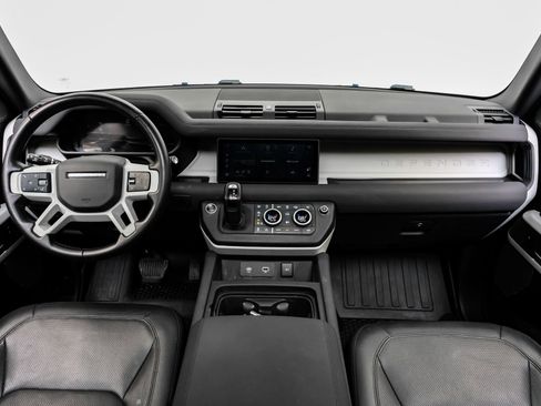 Used 2023 Land Rover Defender 110 SE image 19