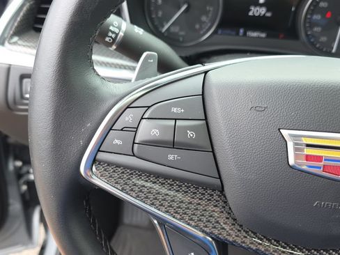 Used 2023 Cadillac XT5 Sportv w/ Technology Package AWD/4WD image 16