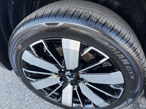 New 2026 Mitsubishi Outlander SE FWD image 10