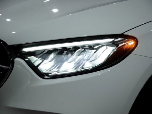 New 2026 Mercedes-Benz GLC 350e 4MATIC image 8