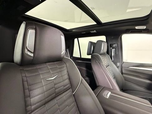 New 2026 Cadillac Escalade V w/ LPO, ONYX Package image 67