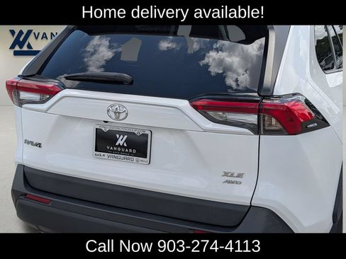 Used 2022 Toyota RAV4 XLE w/ Convenience Package AWD/4WD image 10