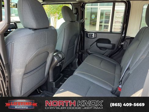 Used 2025 Jeep Wrangler Unlimited Sport S 4xe AWD/4WD image 15