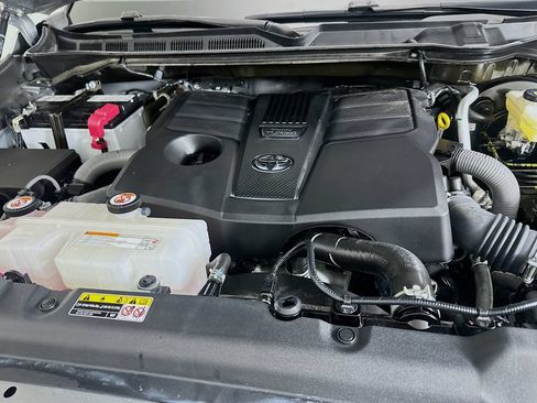 Certified 2025 Toyota Tundra SR w/ SR Tow Package AWD/4WD image 29