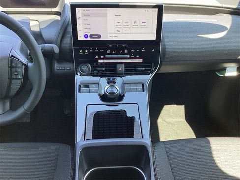 Used 2025 Toyota bZ4X FWD image 11