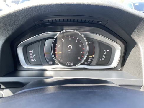 Used 2017 Volvo S60 T5 Dynamic w/ Vision Package FWD image 12