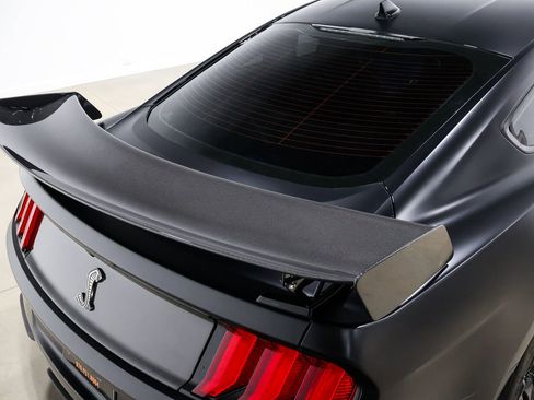 Used 2022 Ford Mustang Shelby GT500 w/ Carbon Fiber Track Pack RWD image 72