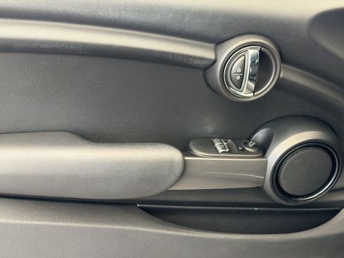 Used 2018 MINI Cooper 2-Door Hardtop FWD image 24