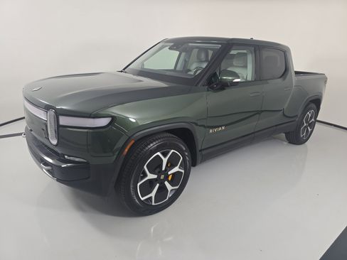 Used 2024 Rivian R1T Adventure AWD/4WD image 1