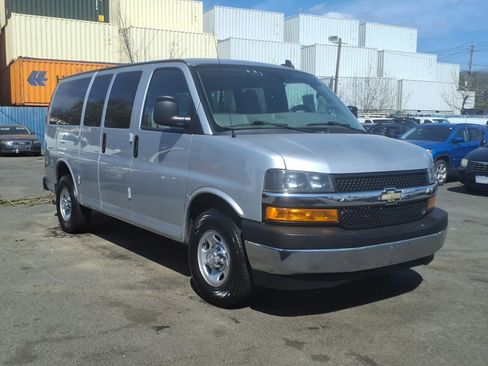 Used 2020 Chevrolet Express 2500 LT w/ LT Preferred Equipment Group image 1