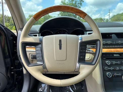 Used 2011 Lincoln MKZ AWD image 19