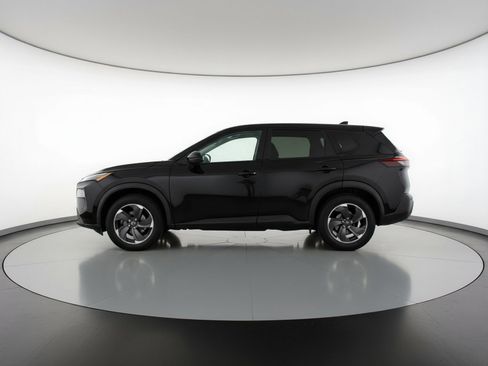 Used 2025 Nissan Rogue SV FWD image 5