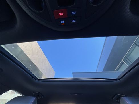 Used 2025 Genesis G70 2.5T w/ Sport Prestige Package image 16