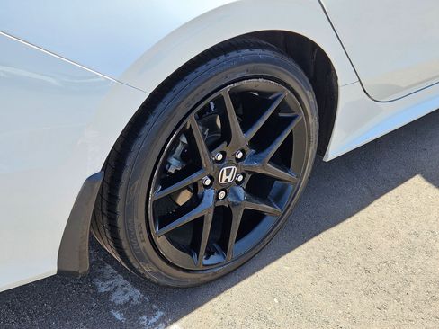Used 2022 Honda Civic Sport image 13