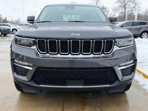 Used 2022 Jeep Grand Cherokee Limited image 2