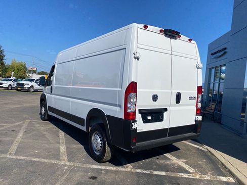 Used 2025 RAM ProMaster 2500 w/ Premium Convenience Group FWD image 83
