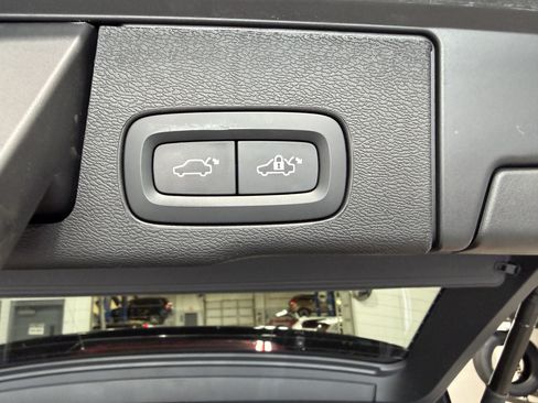 Used 2023 Volvo XC60 B5 Core w/ Climate Package AWD/4WD image 58