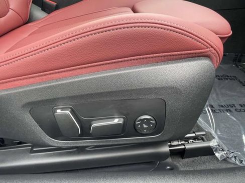 Used 2025 BMW 440i xDrive Coupe w/ Premium Package AWD/4WD image 31