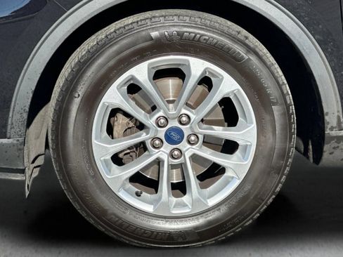 Used 2022 Ford Escape SE FWD image 24