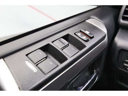 Used 2024 Toyota 4Runner SR5 image 19