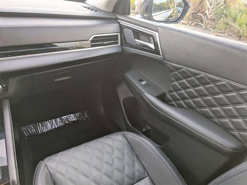 Used 2024 Mitsubishi Outlander SEL image 19