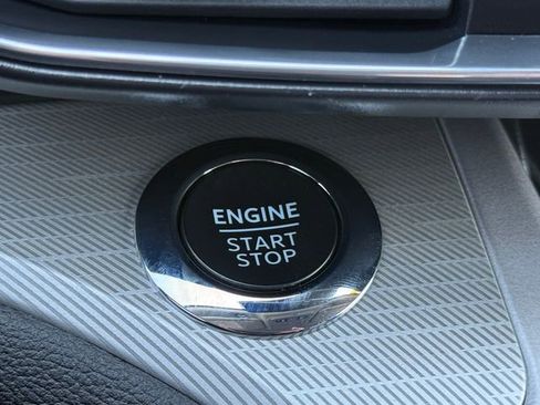 Used 2023 Ford Explorer XLT w/ Equipment Group 202A image 17