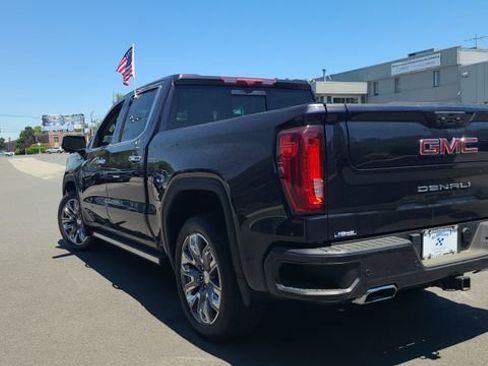 Certified 2023 GMC Sierra 1500 Denali w/ Denali Reserve Package AWD/4WD image 5
