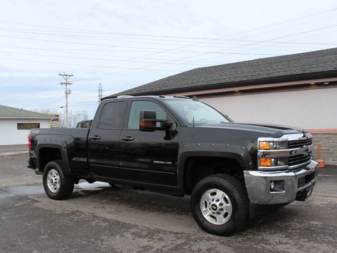 Used 2016 Chevrolet Silverado 2500 LT w/ All Star Edition image 2
