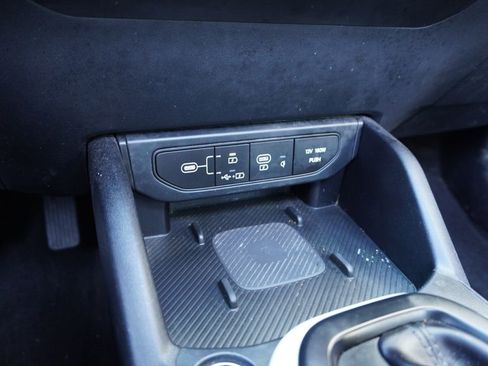 Used 2025 Kia K4 GT-Line w/ GT-Line Premium Package image 18