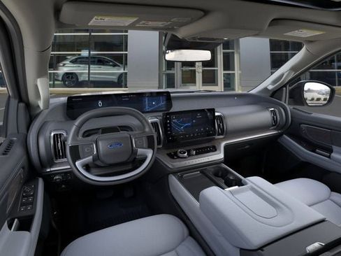 New 2025 Ford Expedition Max Platinum w/ Platinum Ultimate Package AWD/4WD image 9