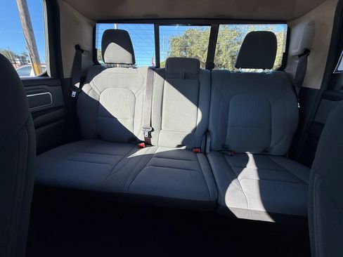 Used 2020 RAM 1500 Big Horn AWD/4WD image 25