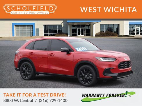 Used 2025 Honda HR-V Sport image 1